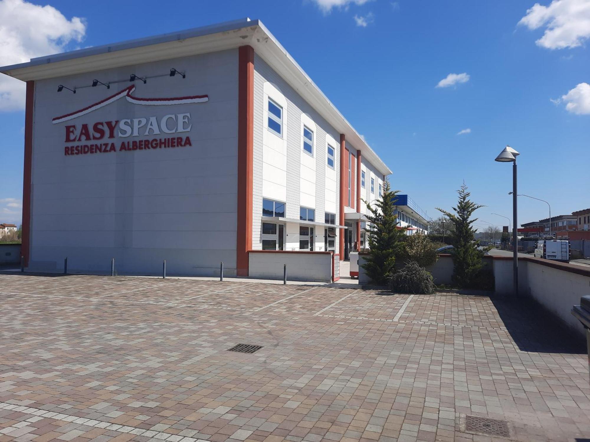 Easy Space Μπιεντίνα Εξωτερικό φωτογραφία